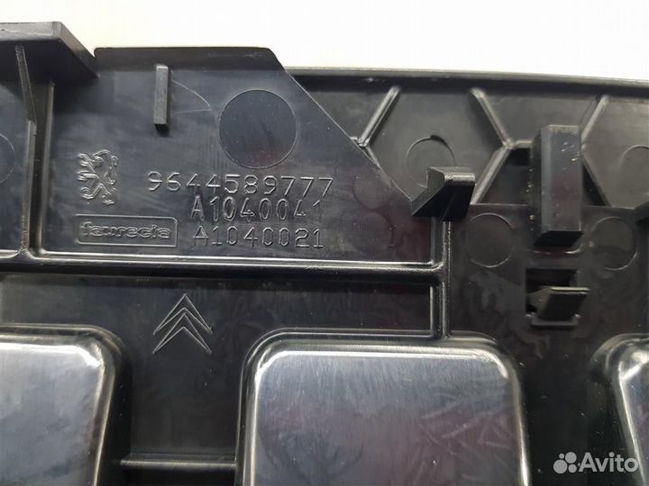 9644589777 Дефлектор обдува салона Peugeot 407