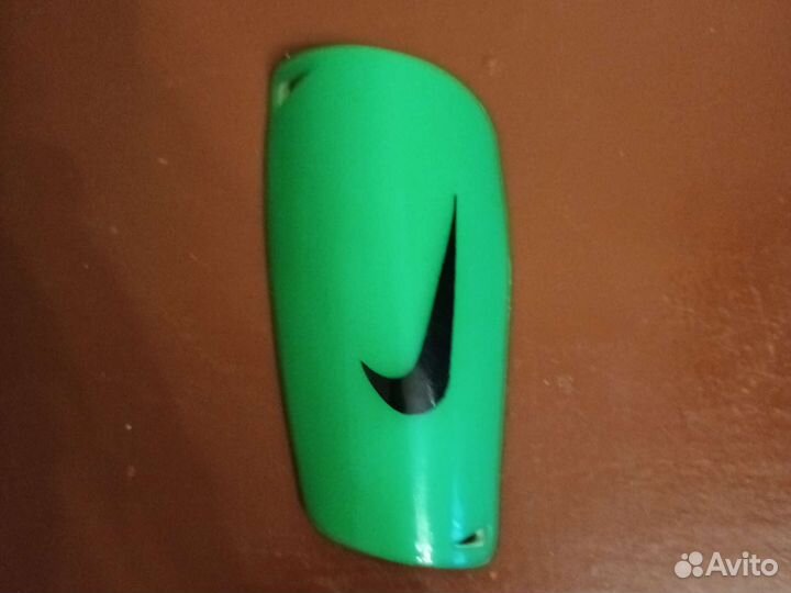 Щитки футбольные nike