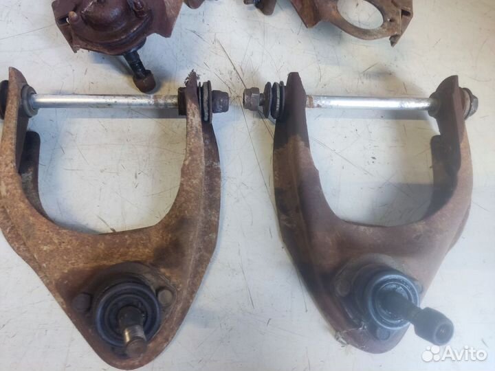 Рычаг передней подвески 2107