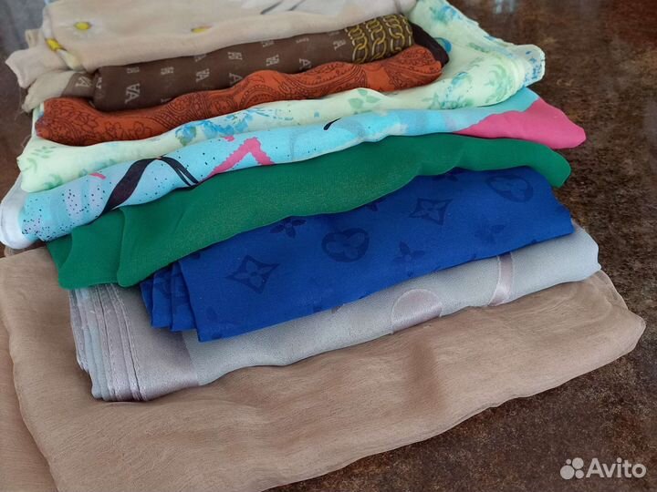 Шарфы платки палантины