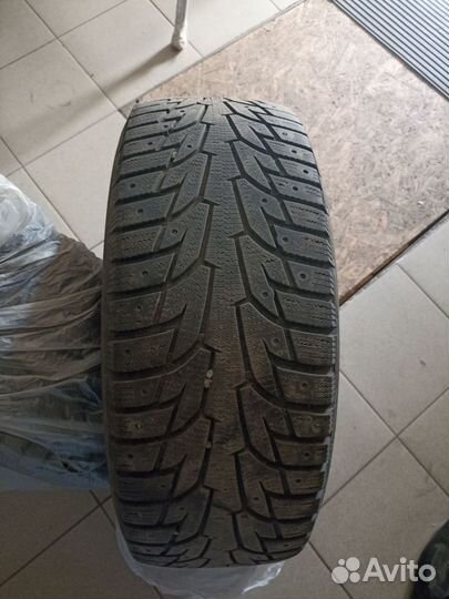 Hankook Winter I'Pike 235/55 R17 103T