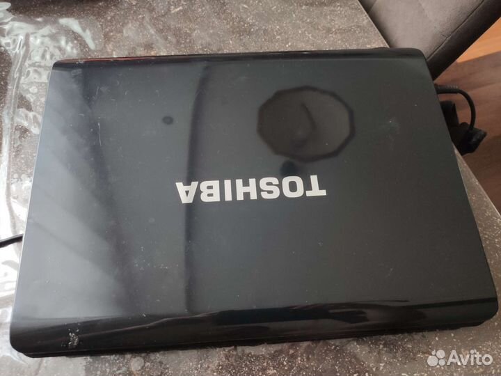 Ноутбук toshiba