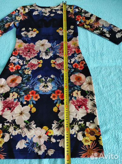 Платье женское. Плотное