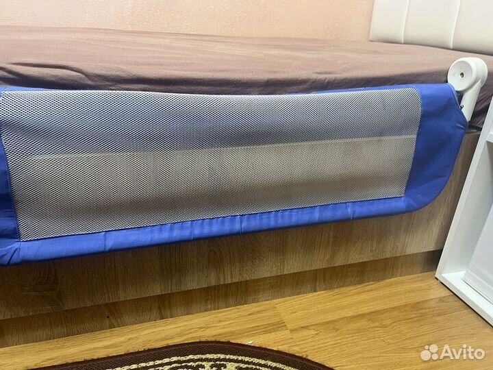 Бортик для кровати от падений mother care