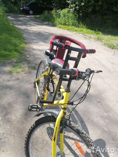 Детское кресло для велосипеда на раму