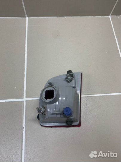 Фонарь в бампер Toyota Land Cruiser 200 2007