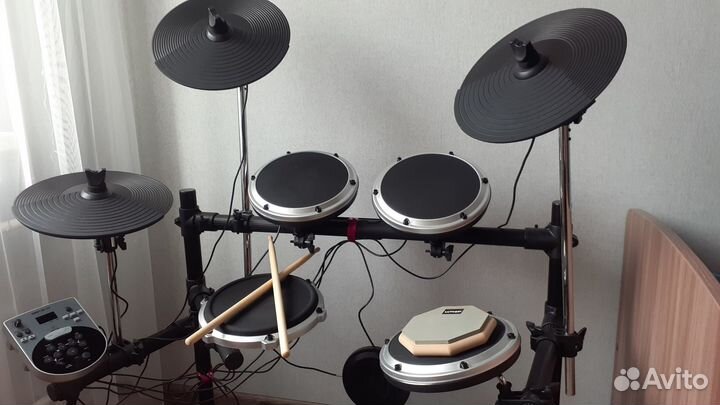 Электронная барабанная установка Behringer XD8USB