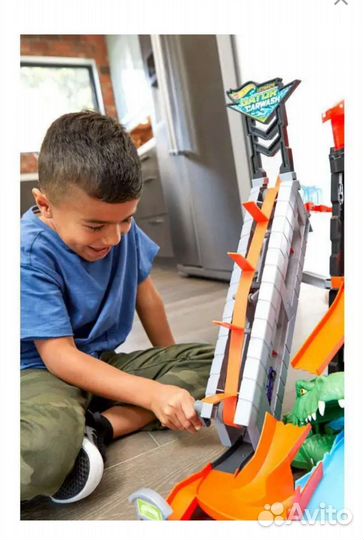 Hot Wheel автомойка с крокодилом