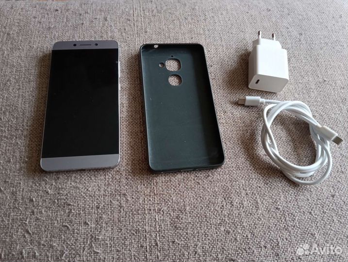 Телефон Le eco