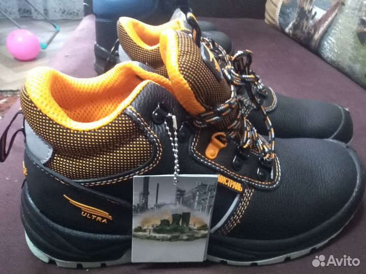 Мужские ботинки