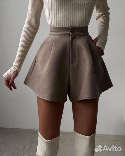 Шорты и Водолазка женские комплект двойка