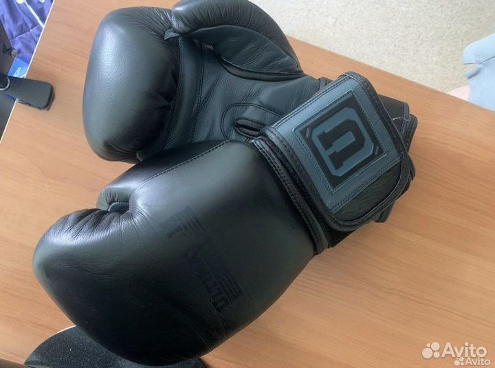 Боксерские перчатки ultimatum 14 oz