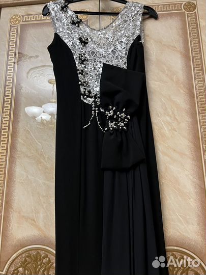 Вечернее платье