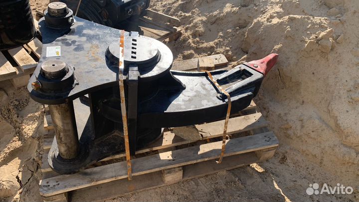 Быстросъём,клык на sany 245