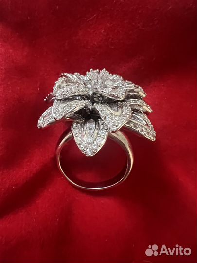 Серебряное кольцо