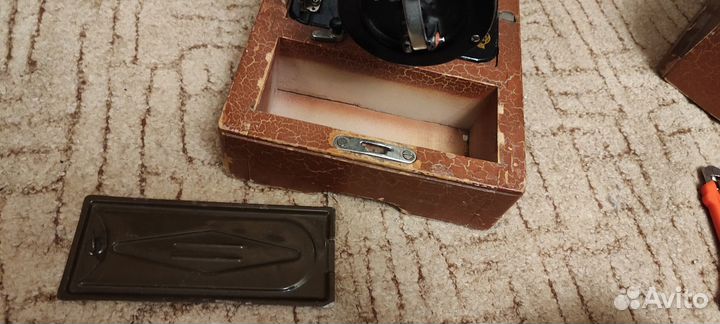 Швейная машинка 