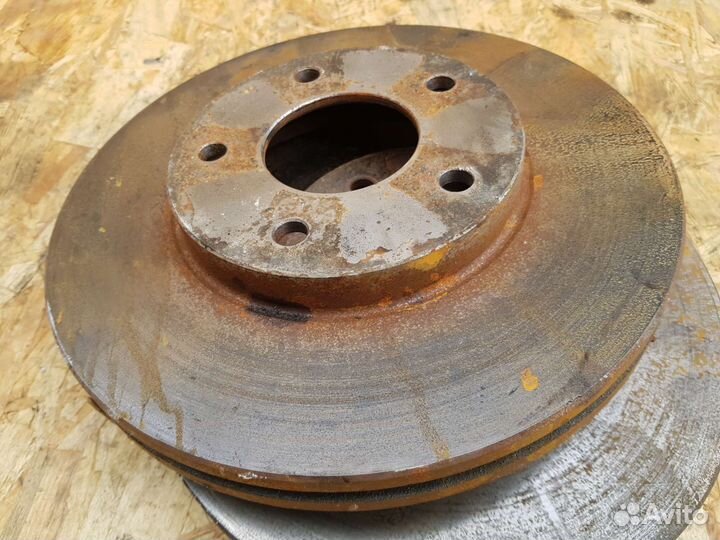 Диск тормозной Nissan Maxima Cefiro A33