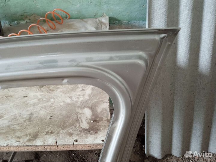 Правая передняя дверь Лада Ларгус