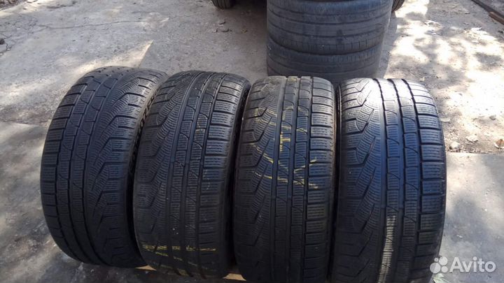 Pirelli Winter Sottozero 210 Serie II 245/45 R17 99H