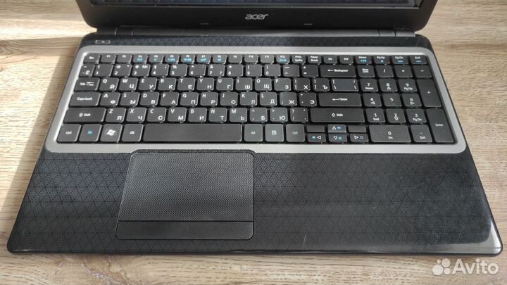 Ноутбук Acer E1-530G