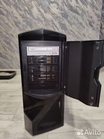 Корпус nzxt phantom full-Tower