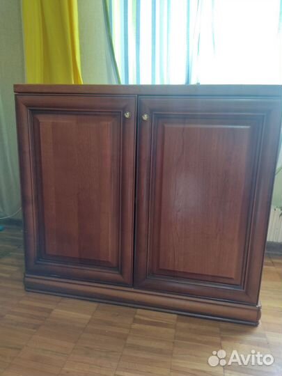 Комод массив Италия