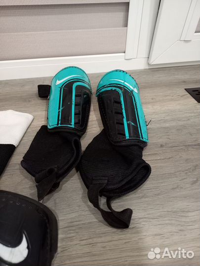 Защита голени для футбола и гетры для детей бу