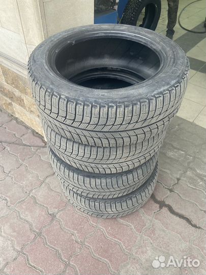 Michelin X-Ice XI3 205/55 R16 94H