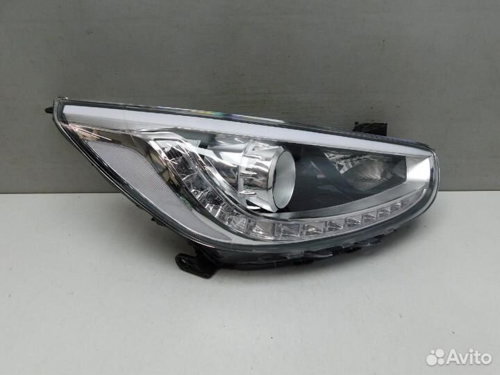 Фара правая Hyundai Solaris