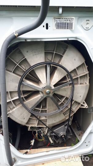 Бак в сборе стиральной машины indesit WIL 105