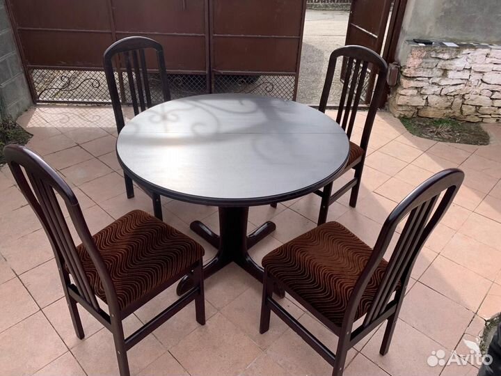 Стол со стульями бу