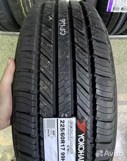 Yokohama BluEarth-XT AE61 225/60 R17 99V