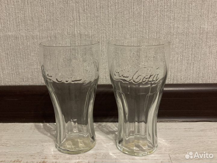 Стаканы Кока-Кола