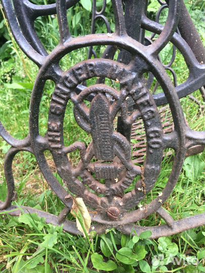 Станина от швейной машинки зингер