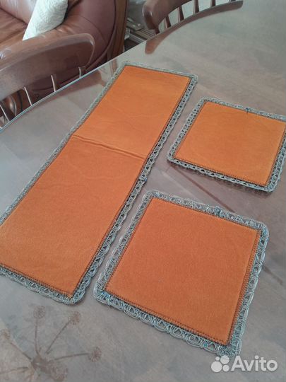 Комплект декоративных салфеток