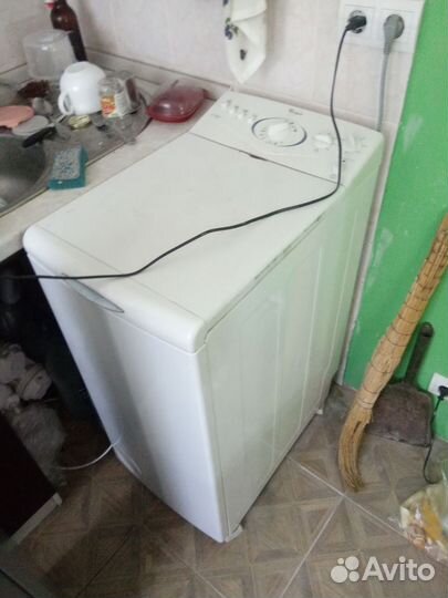 Стиральная машина с вертикальной загрузкой