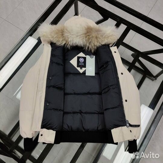 Зимняя куртка canada goose