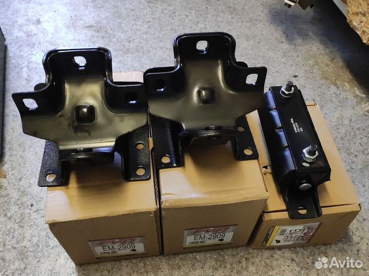 Подушки двигателя, АКПП Hummer H2