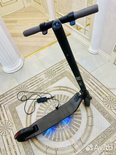 Электросамокат ninebot es2