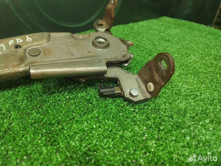 Рычаг стояночного тормоза Opel Vectra B хэтчбек II