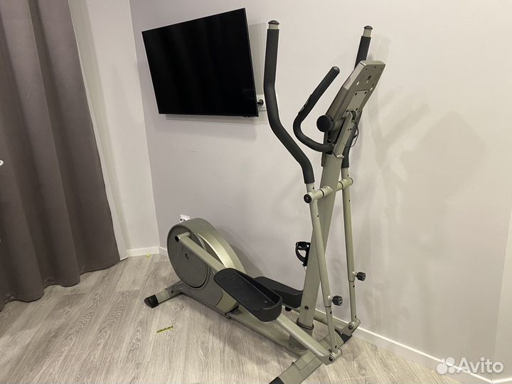 Эллиптический тренажер torneo