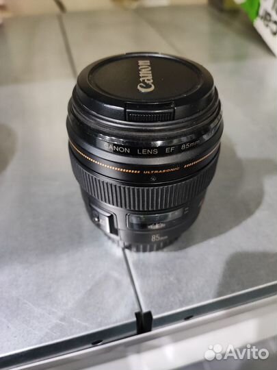 Canon EF 85mm 1:1.8 USM