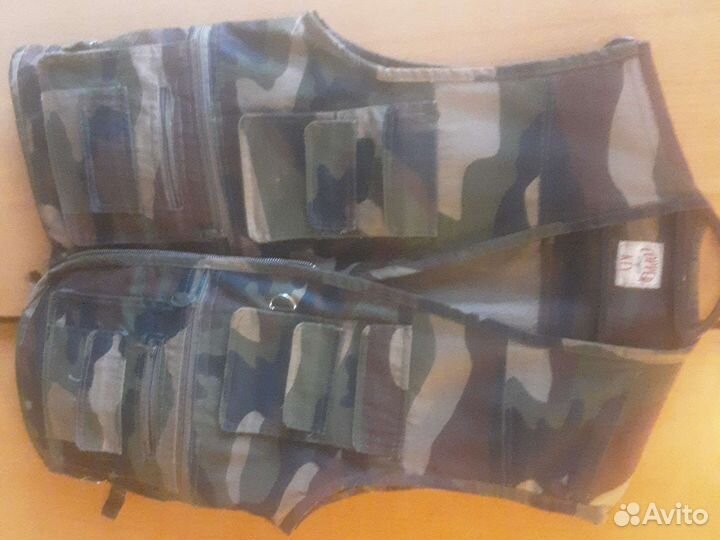 Жилетка мужская камуфляжная с карманами