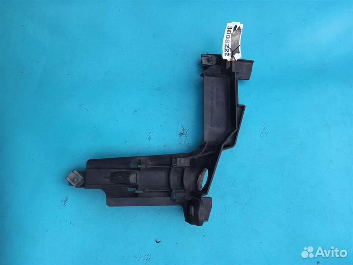 Кронштейн фар левый BMW 3-серия E46 (1998-2005)