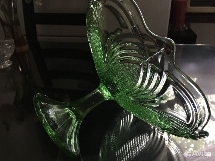 Вазы времён СССР на ножке. Есть цветные