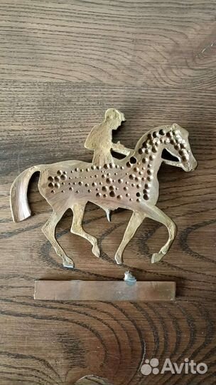 Плакетка наградная. Дерби 1949год. Конь. Бронза