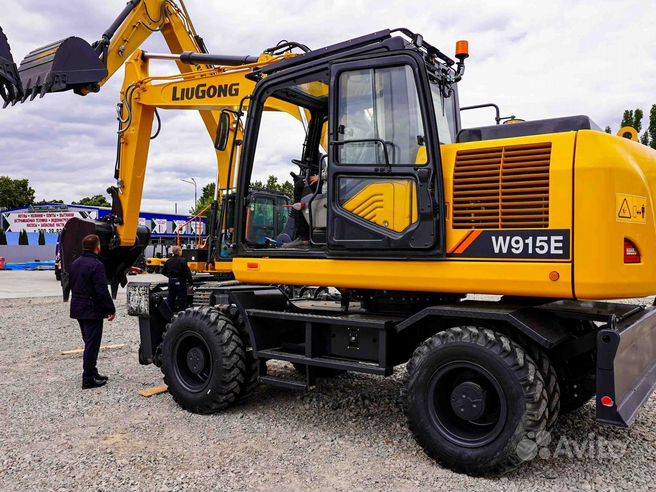 Колёсный экскаватор LiuGong W915Е, 2025