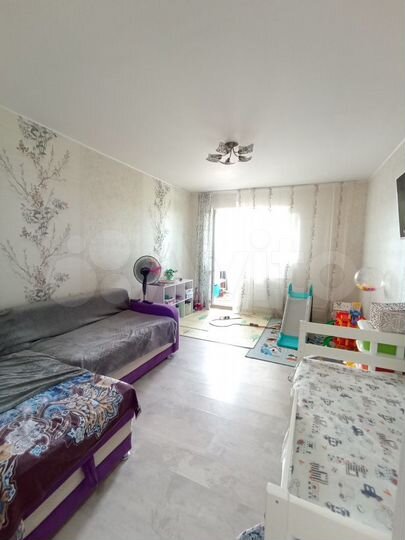 1-к. квартира, 42 м², 4/10 эт.