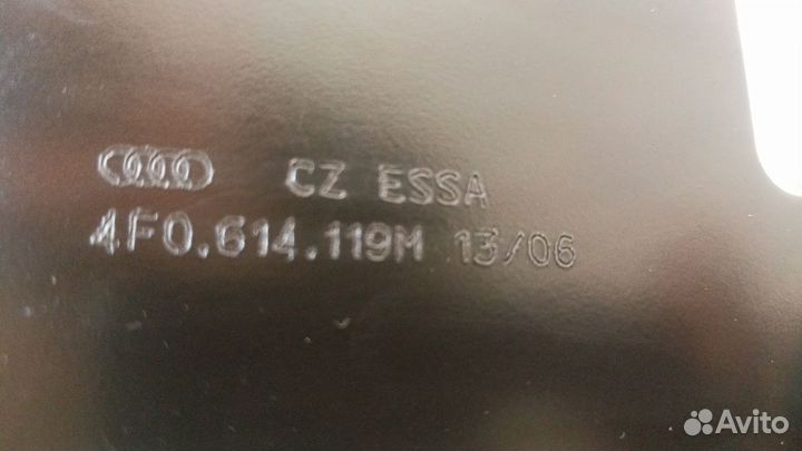 Кронштейн блока ABS (насос) Audi A6 (C6) III (2004