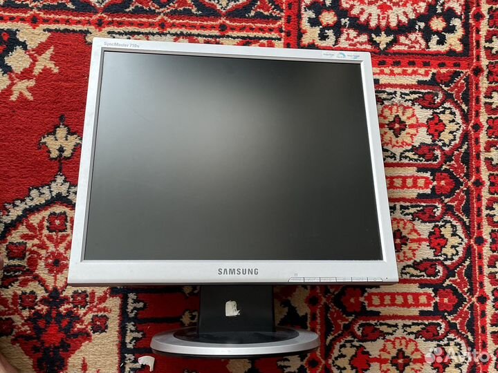 Монитор Samsung syncmaster 710n